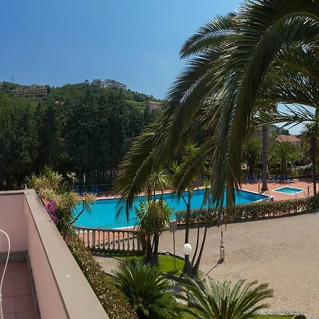 Ξενοδοχείο με διαμερίσματα Pian Dei Boschi Pietra Ligure