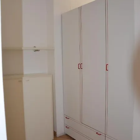 Hotel apartamentowy Pian Dei Boschi Pietra Ligure