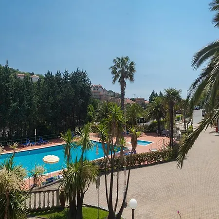 Pian Dei Boschi Aparthotel