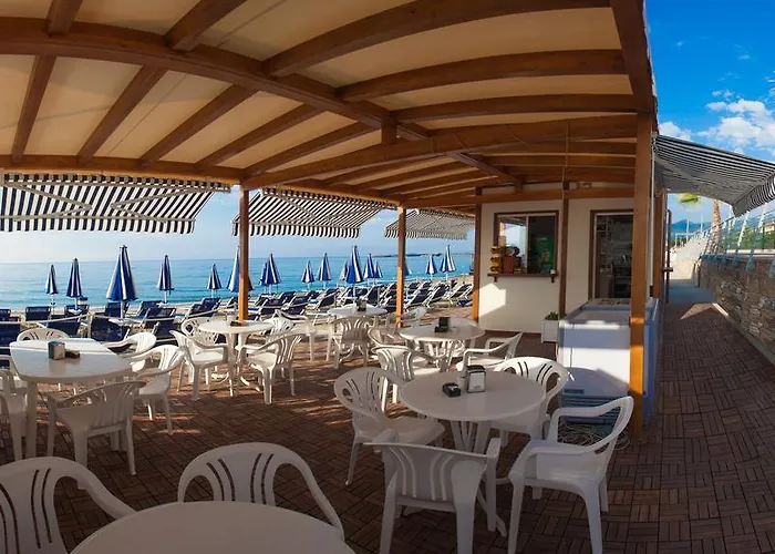 Pian Dei Boschi Aparthotel Pietra Ligure